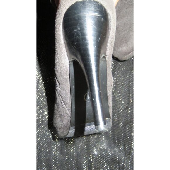 Anna Dark Grey Suede Leather Chain Embellished High Boots size 8 - Picture 5 of 5